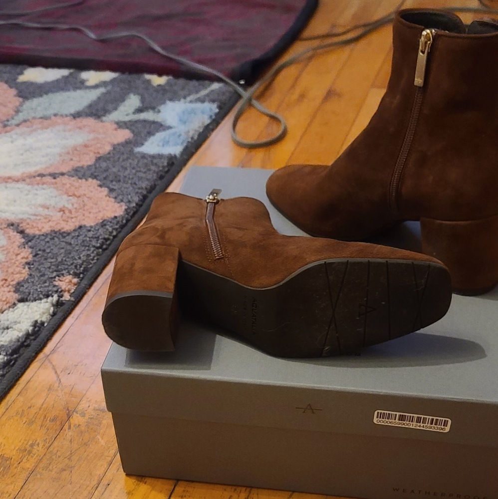 New brown suede boots
